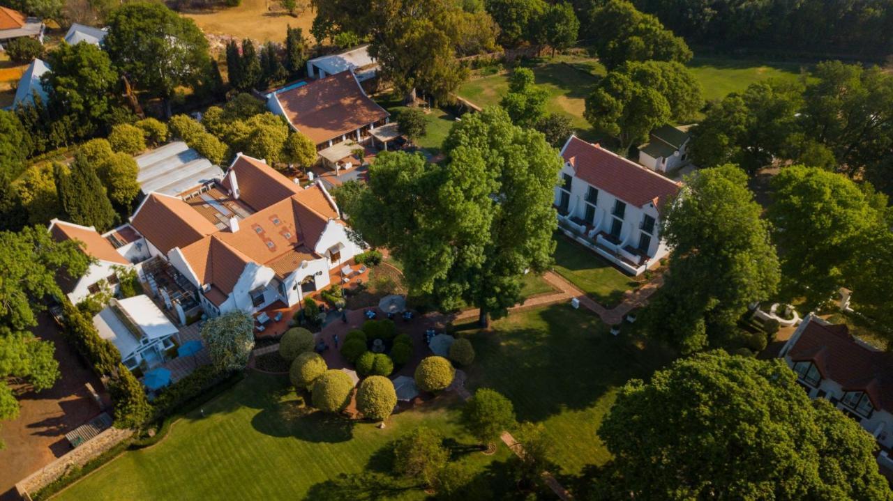 River Meadow Manor Центурион Екстериор снимка