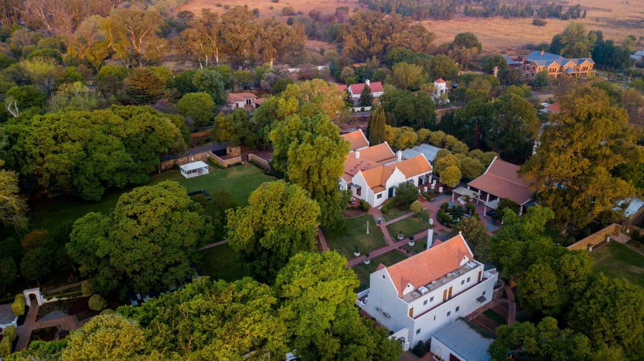 River Meadow Manor Центурион Екстериор снимка