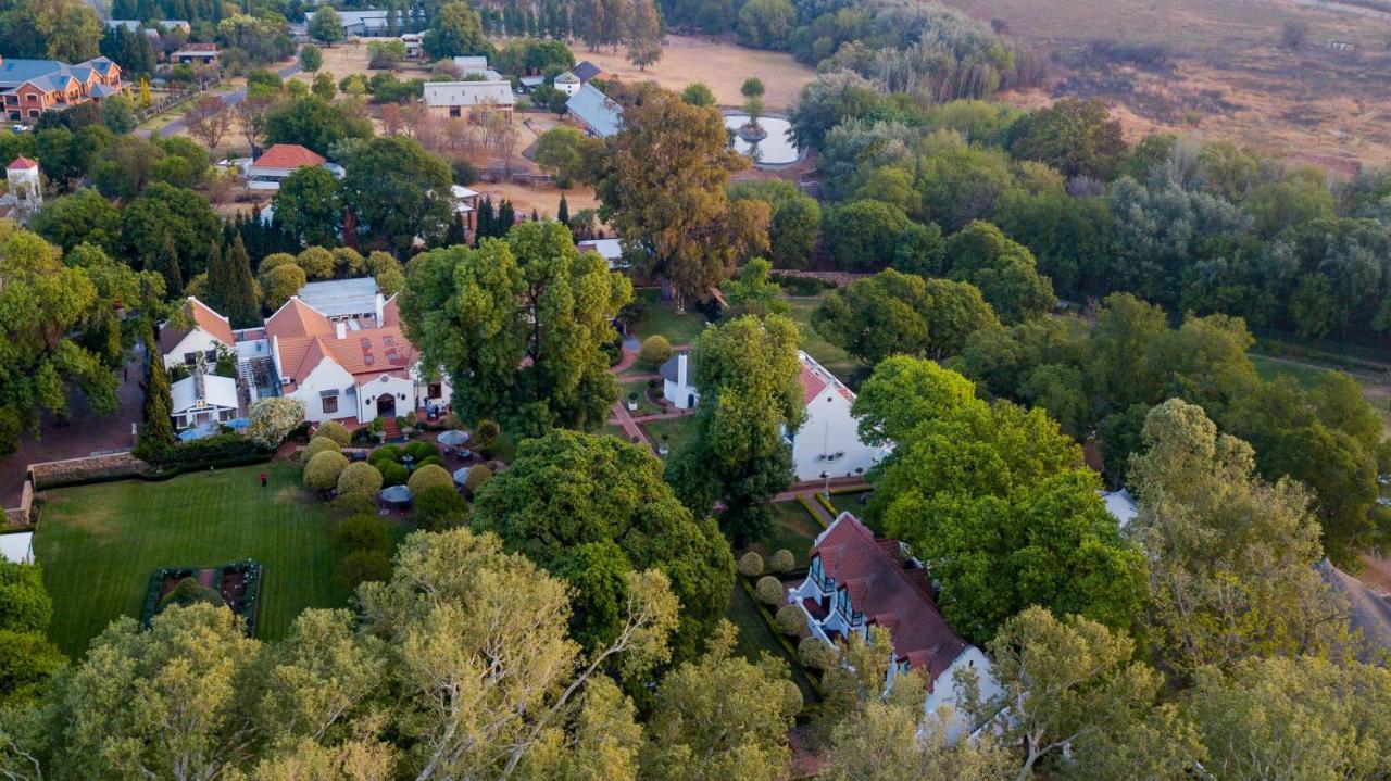 River Meadow Manor Центурион Екстериор снимка