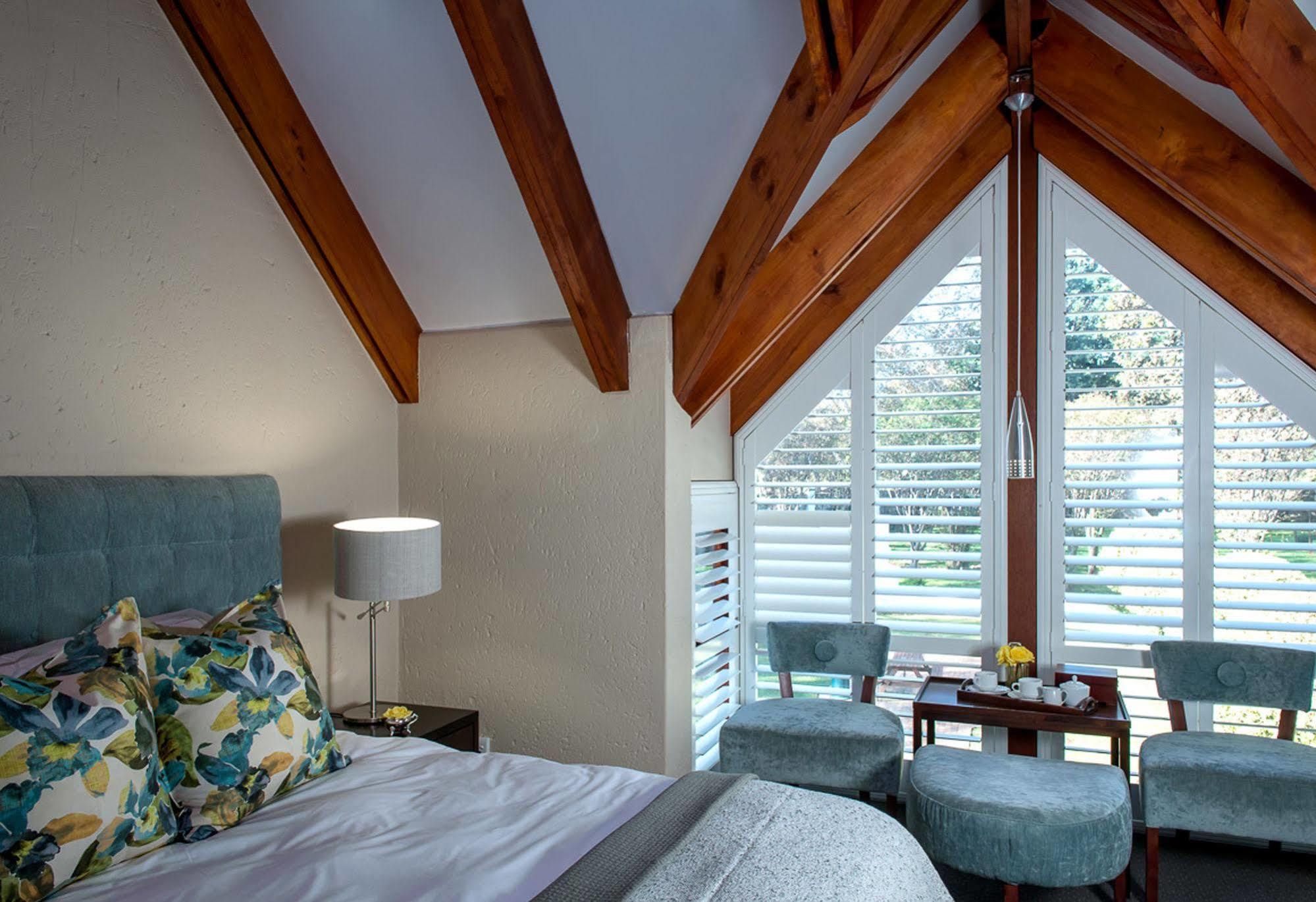 River Meadow Manor Центурион Екстериор снимка
